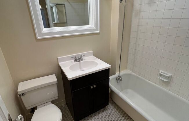 1 bed, 1 bath, 530 sqft, $1,195, Unit A-37