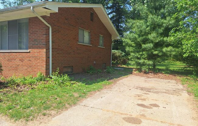 3 bedroom home in Southfield with sprawling yard.  A must see!!
