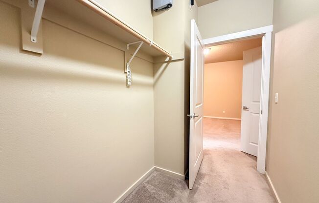 2 beds, 2 baths, 1,090 sqft, $1,600, Unit 523-05