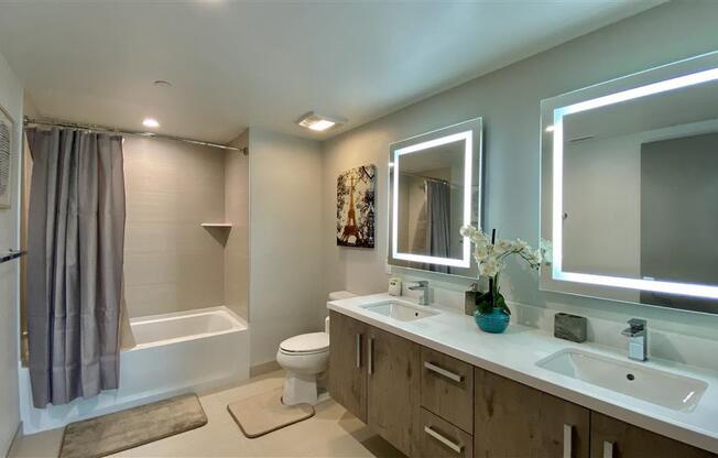 Modern Bathroom Finishes at The Mansfield at Miracle Mile, California