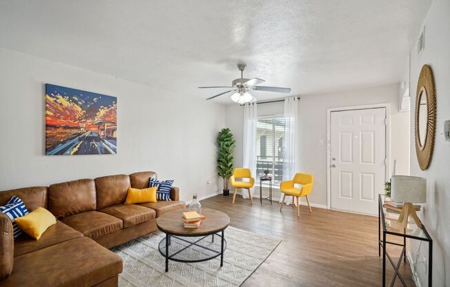 1 bed, 1 bath, 600 sqft, $837, Unit 1048