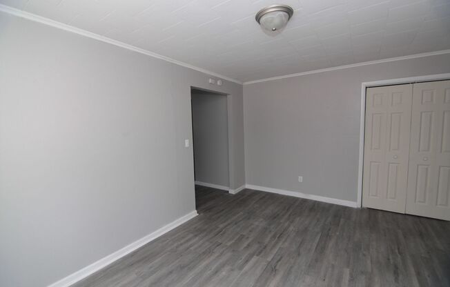 1 bed, 1 bath, $750, Unit 3907 1/2 Unit 2 (Upper)