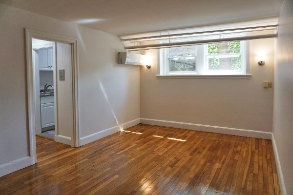 1 bed, 1 bath, 475 sqft, $2,125, Unit 16