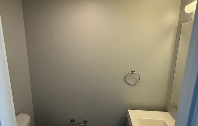 2 beds, 1.5 baths, $2,700, Unit 304