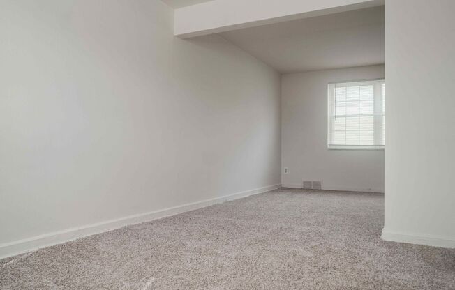 3 beds, 1 bath, 1,170 sqft, $1,450, Unit E111