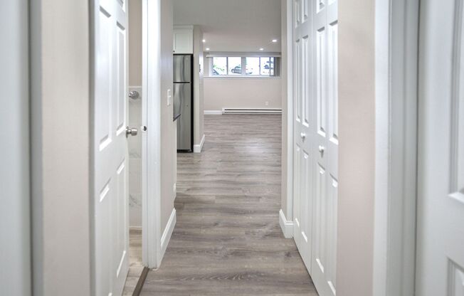 2 beds, 1 bath, 1,050 sqft, $2,700, Unit 22-1