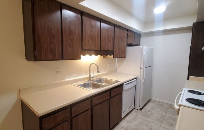 2 beds, 1.5 baths, $1,395