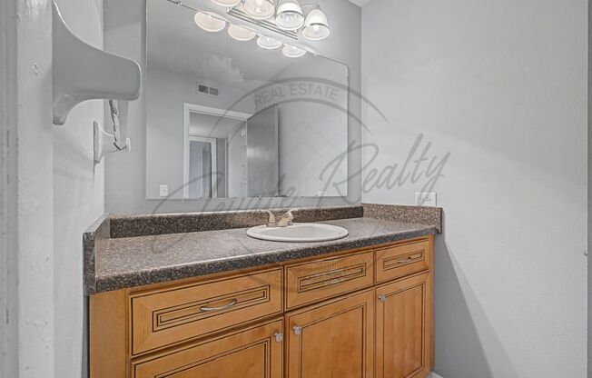 2 beds, 1 bath, $1,099, Unit UNIT C 49