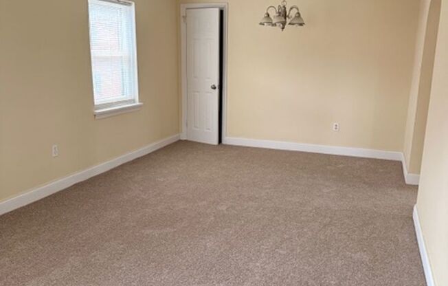 1 bed, 1 bath, $995, Unit 0027BTH