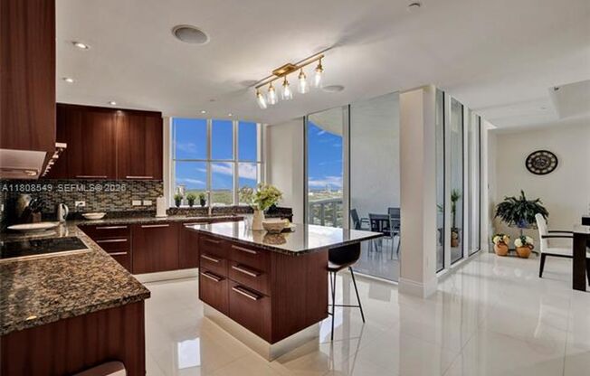3 beds, 3.5 baths, $12,050, Unit # 1604