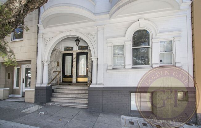 Russian Hill - 3 BR, 1 BA Condo 1,125 Sq. Ft. - 3D Virtual Tour, In-Unit Washer & Dryer