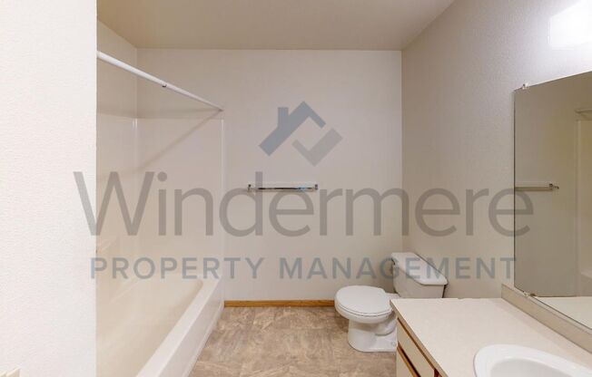 2 beds, 1 bath, 828 sqft, $1,095, Unit 48