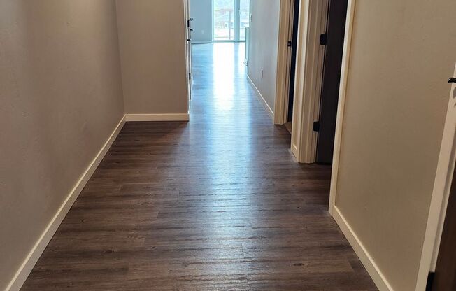1 bed, 1 bath, 798 sqft, $1,400, Unit 204