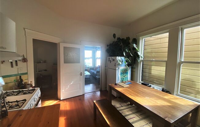 1 bed, 1 bath, 800 sqft, $3,700, Unit 1129 B