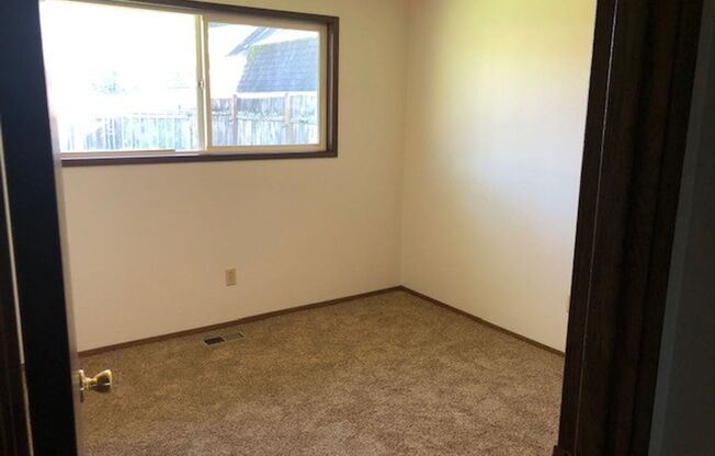 3 beds, 2 baths, $2,395