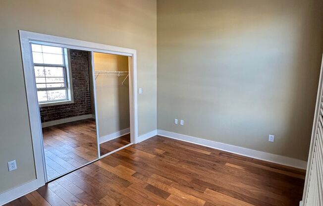 1 bed, 1 bath, 665 sqft, $1,475, Unit 342