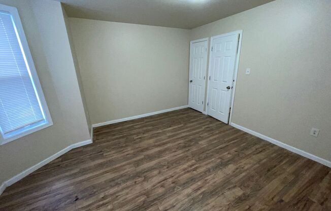 3 beds, 1 bath, $1,420