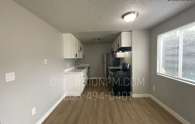 2 beds, 1 bath, 700 sqft, $1,365, Unit Unit 31