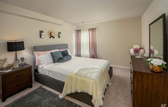 1 bed, 1 bath, 800 sqft, $2,120, Unit 1806WL-301