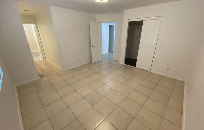 4 bed/2 bath home Located in Central Las Vegas