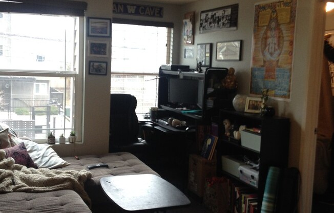 1 bed, 1 bath, 442 sqft, $1,350, Unit C407