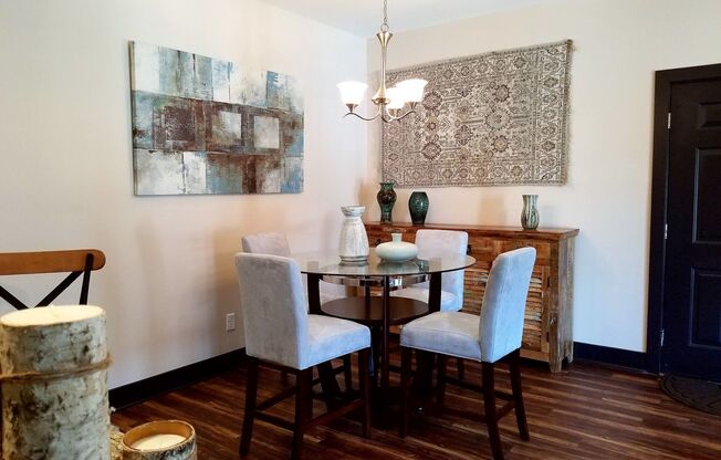 2 beds, 2 baths, 1,048 sqft, $1,650, Unit 4501-101