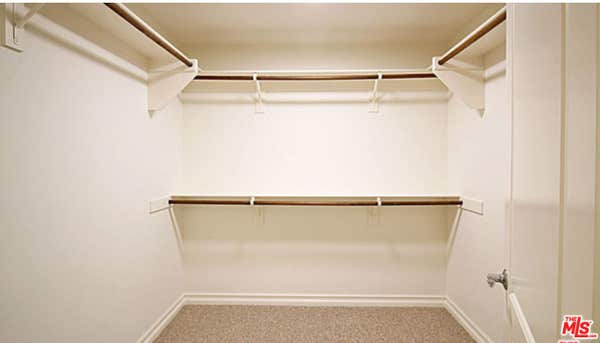 1 bed, 1 bath, 1,050 sqft, $3,100, Unit 426