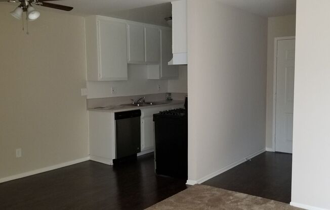 Studio, 1 bath, 475 sqft, $1,745, Unit 213