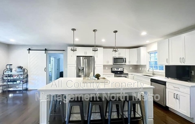 204 COLD CRK DR