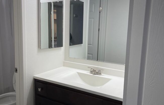 1 bed, 1 bath, 709 sqft, $1,515, Unit 2335-D
