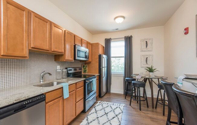 3 beds, 3 baths, 876 sqft, $1,463, Unit Unit 07