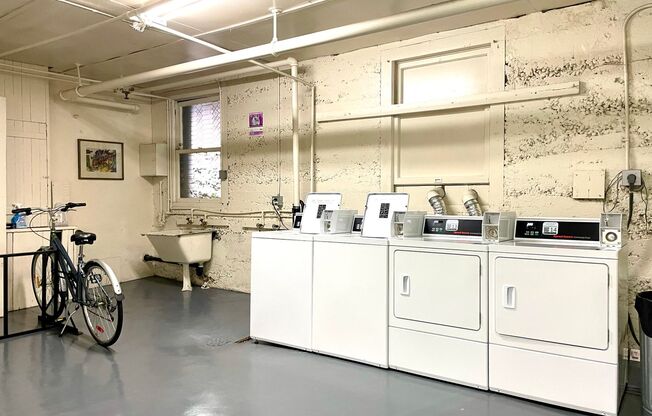 1 bed, 1 bath, 550 sqft, $1,095, Unit 304