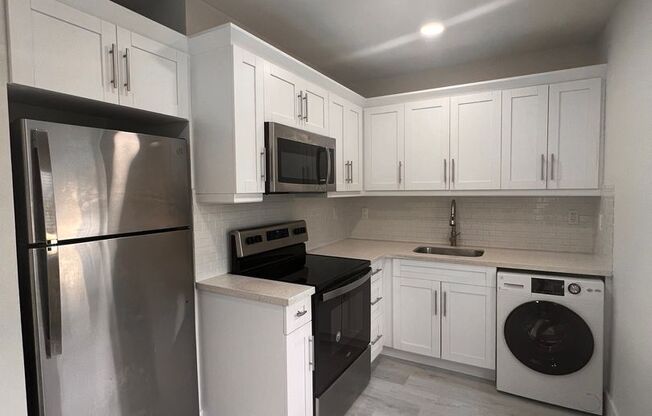 1 bed, 1 bath, 568 sqft, $2,100, Unit 11- Unit 08