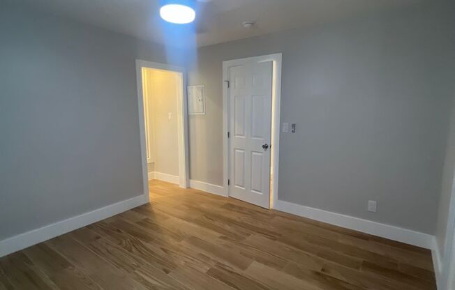 1 bed, 1 bath, $2,400, Unit 3