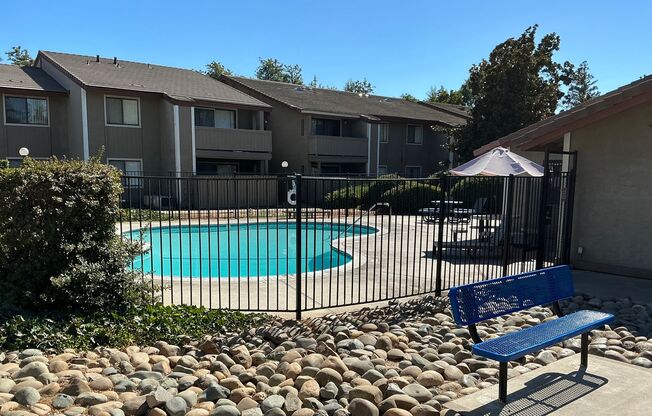 2 beds, 1 bath, 897 sqft, $1,795, Unit 07G