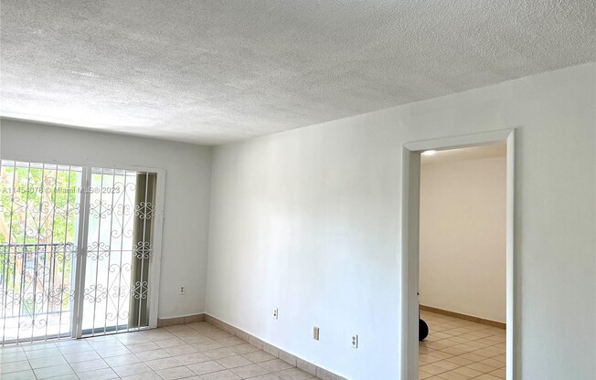 677 SW 9th Ave