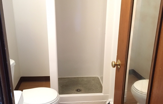 1 bed, 1 bath, 450 sqft, $1,170, Unit 212