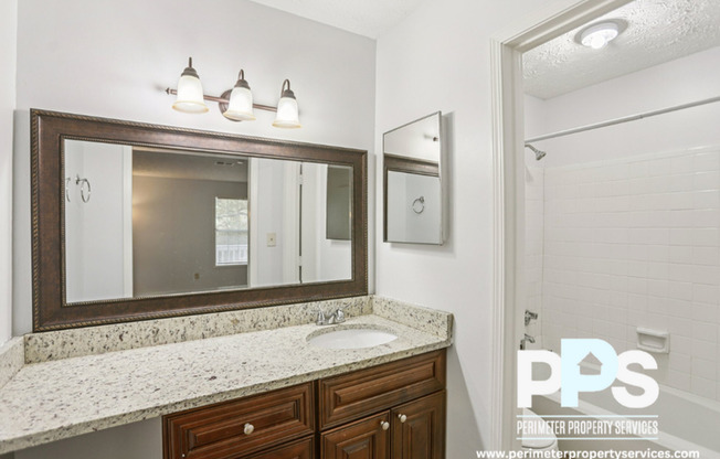 801 COUNTRYSIDE PL SE