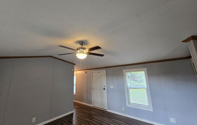 Country Living in Grays Creek! 3 Bedroom, 2 Baths convenient to Hwy 87 & Ft Bragg.