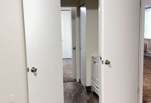 1 bed, 1 bath, 550 sqft, $1,315, Unit 331