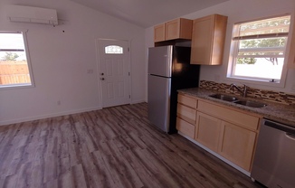 1 bed, 1 bath, 600 sqft, $1,630