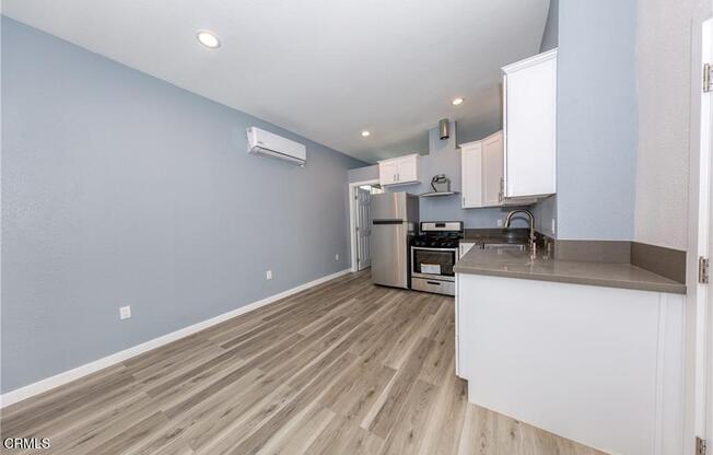 1 bed, 1 bath, 503 sqft, $2,400