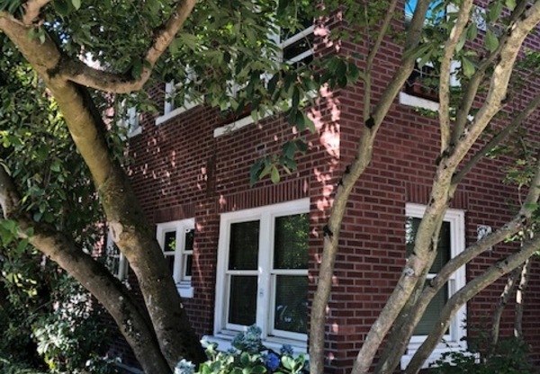 411 Boylston Ave E #102