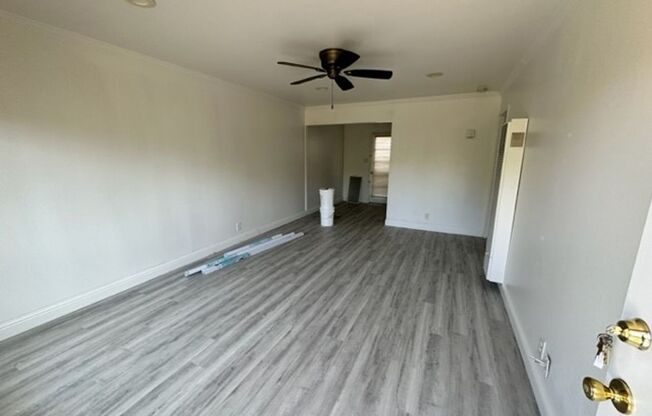 1 bed, 1 bath, 600 sqft, $2,100