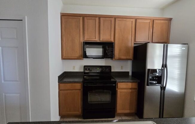 2 beds, 2.5 baths, $2,400