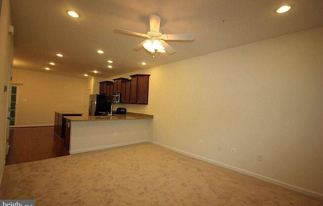 6282 NEWPORT CT