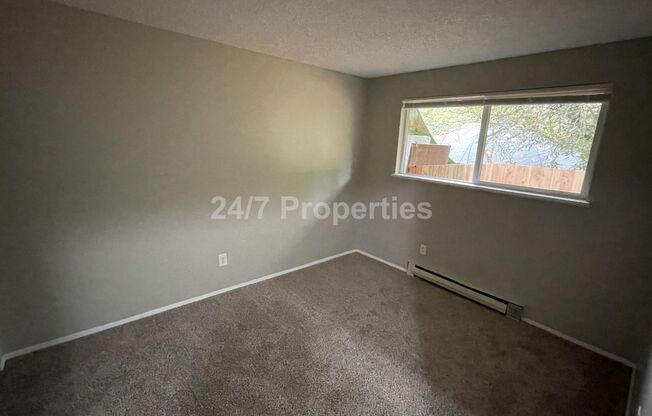 2 beds, 1 bath, $1,395, Unit 07