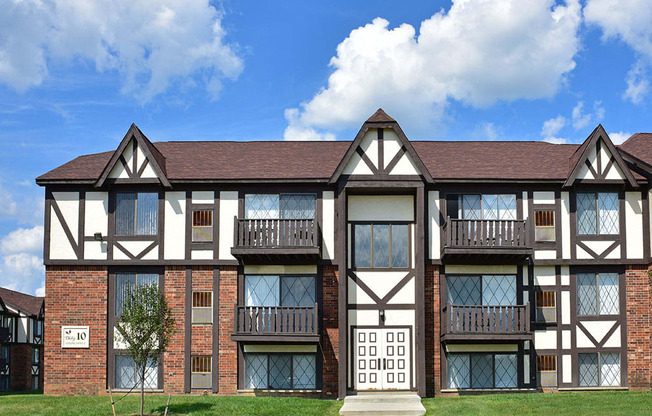 Convenient Location Near I 69 at Charter Oaks Apartments, Michigan