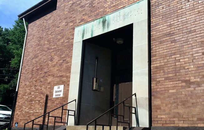 230 Oakwood Avenue