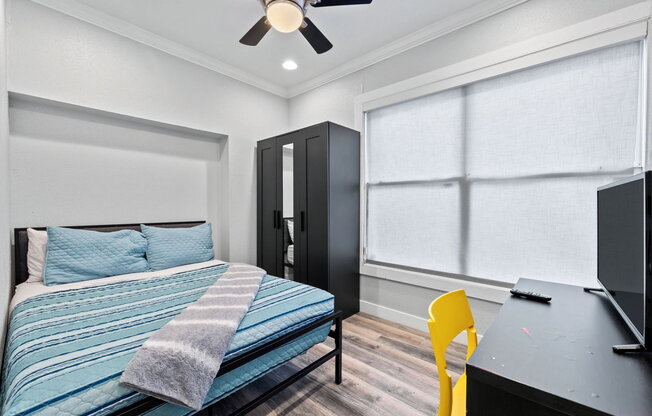1 bed, 1 bath, 585 sqft, $1,300, Unit 1
